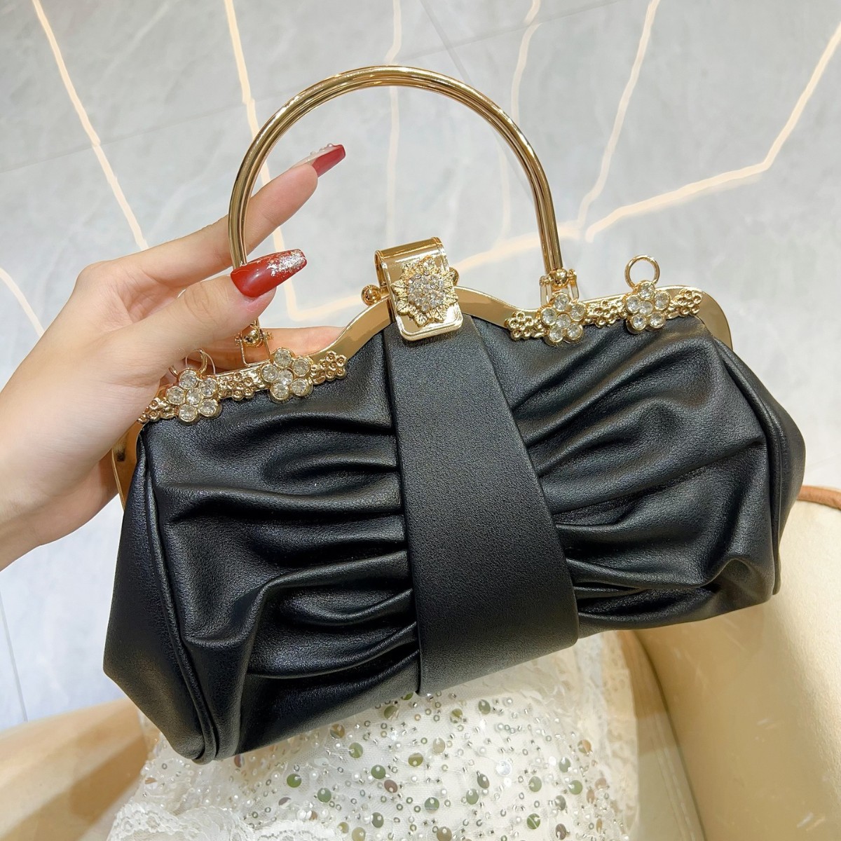 Luxury Bags Trend 2025 - حقائب يد نسائية فاخرة وراقية للحفلات