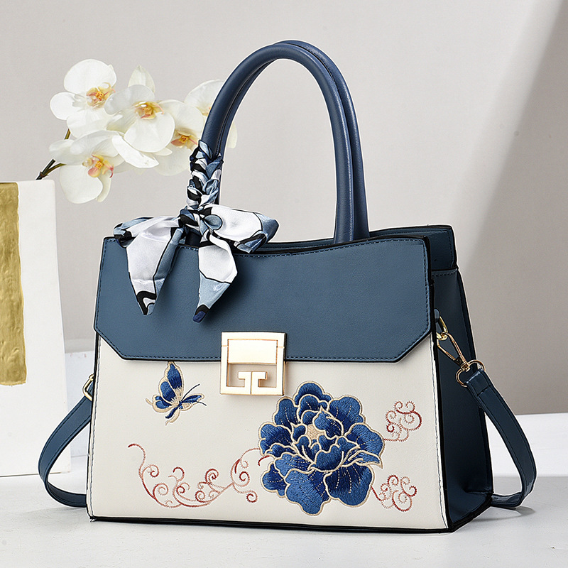 Luxury Bags Trend 2025 - حقيبة نسائية حقيبة يد للنساء 2025