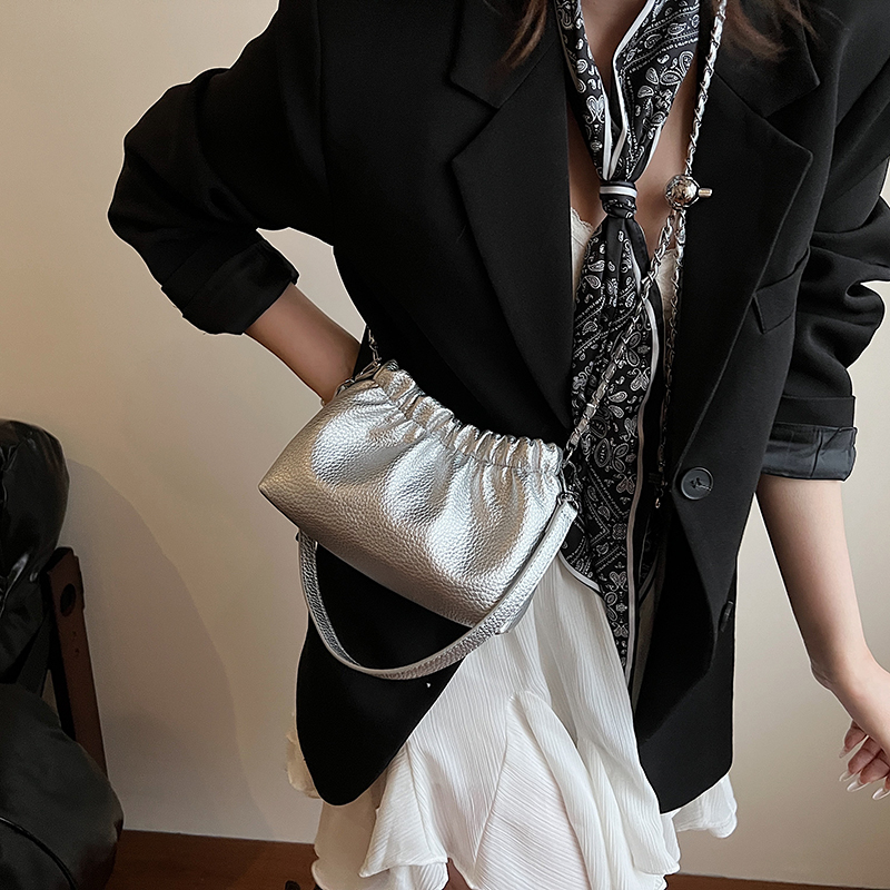 Leftside 2025 جديد فاخر صغير ب - مراجعة Luxury Bags Trend 2025 وسعره