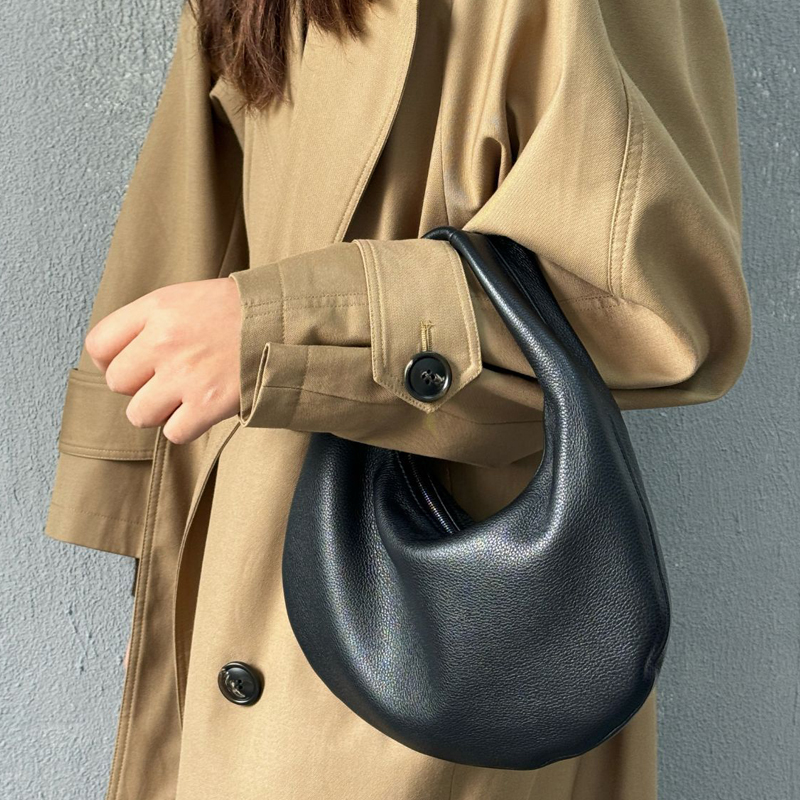 حقائب نصف قمر من الجلد الطبيعي - مراجعة Luxury Bags In Japan وسعره