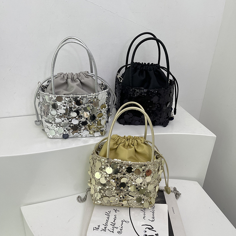 Light Luxury Sequins Bucket Ha - مراجعة Luxury Bags News وسعره