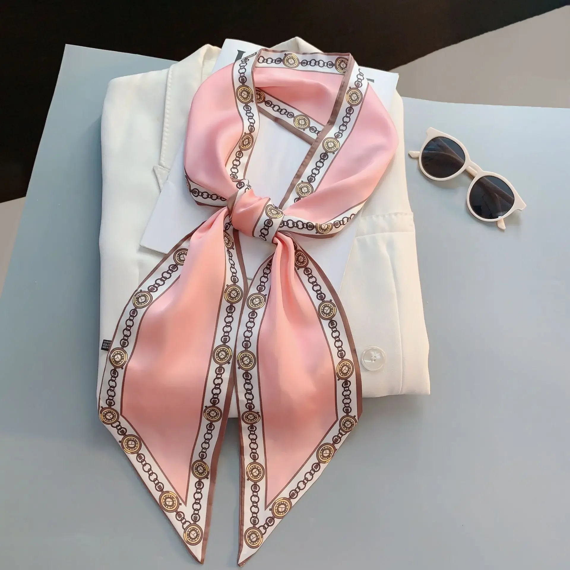 وشاح نسائي ضيق بتصميم مطبوع بن - مراجعة Discount Luxury Bags وسعره
