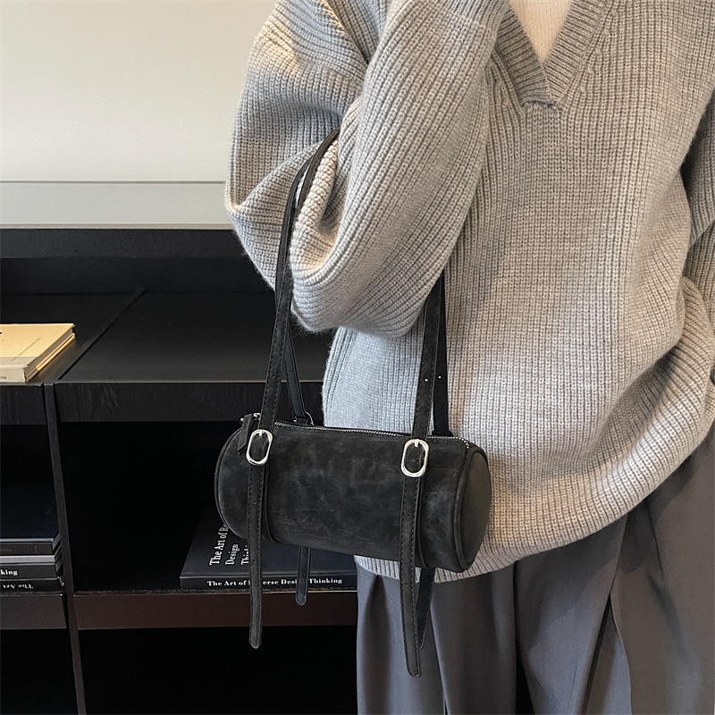 Leftside المرأة حقيبة كتف صغير - مراجعة Luxury Bags Trend 2025 وسعره