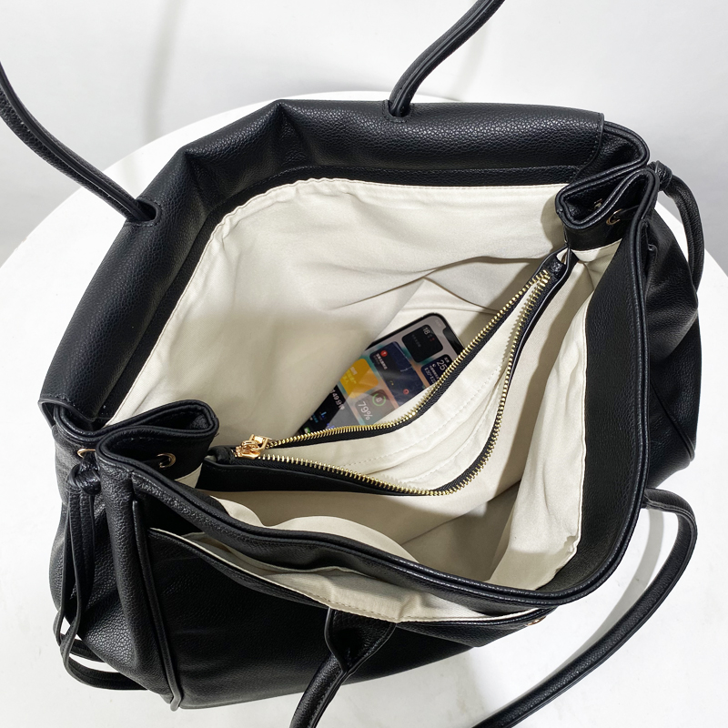 حقيبة كلاسيكية حمل الحقائب للن - مراجعة Luxury Bags Trend 2025 وسعره
