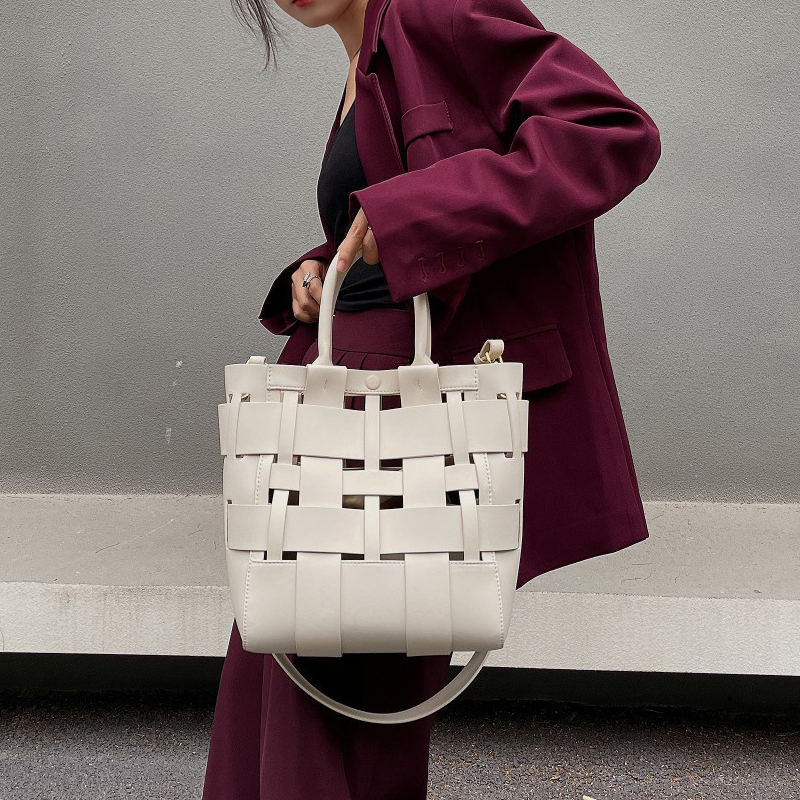 الأحرف الأولى المخصصة حقائب حق - مراجعة Luxury Bags Trend 2025 وسعره