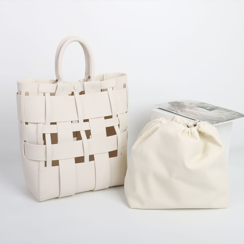 الأحرف الأولى المخصصة حقائب حق - مراجعة Luxury Bags Trend 2025 وسعره