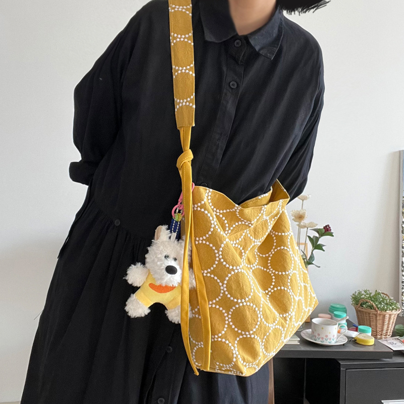 حقائب يد نسائية أنيقة بتصميم ي - مراجعة Luxury Bags In Japan وسعره