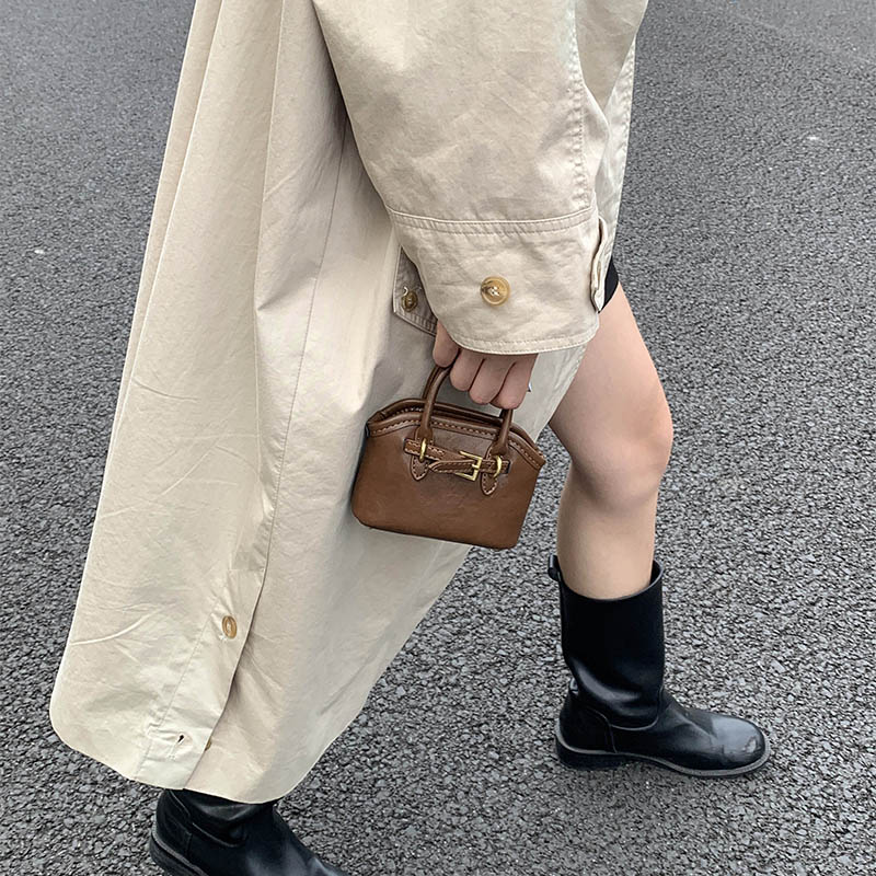 الجانب الأيسر كبير بولي Leathe - مراجعة Luxury Bags Trend 2025 وسعره